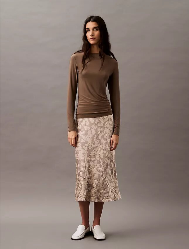 Jupe midi en satin froissé imprimé Jupe midi en satin froissé imprimé