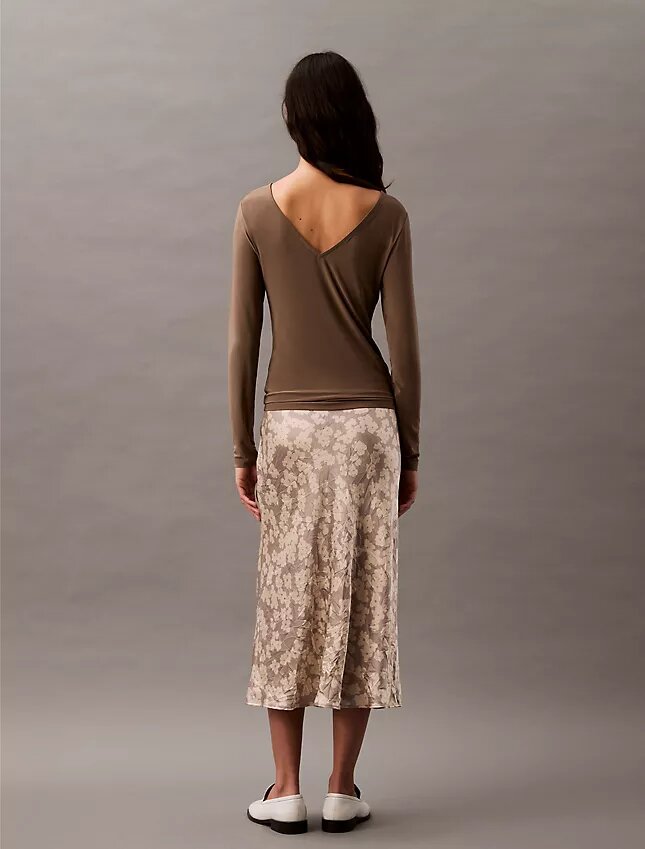 Jupe midi en satin froissé imprimé Jupe midi en satin froissé imprimé