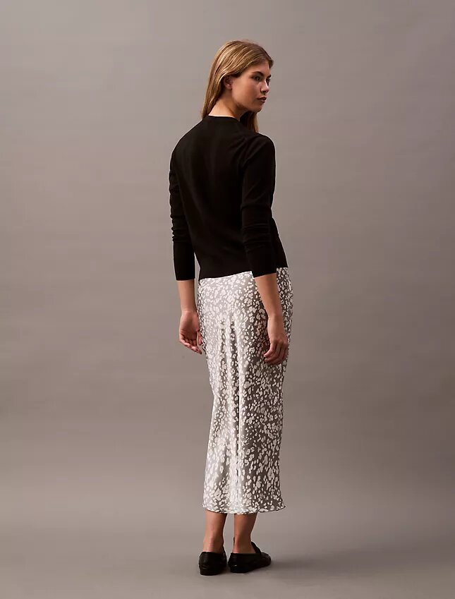 Jupe midi en satin froissé imprimé Jupe midi en satin froissé imprimé