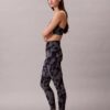 Leggings 7/8 Soft Sport à imprimé abstrait Leggings 7/8 Soft Sport à imprimé abstrait