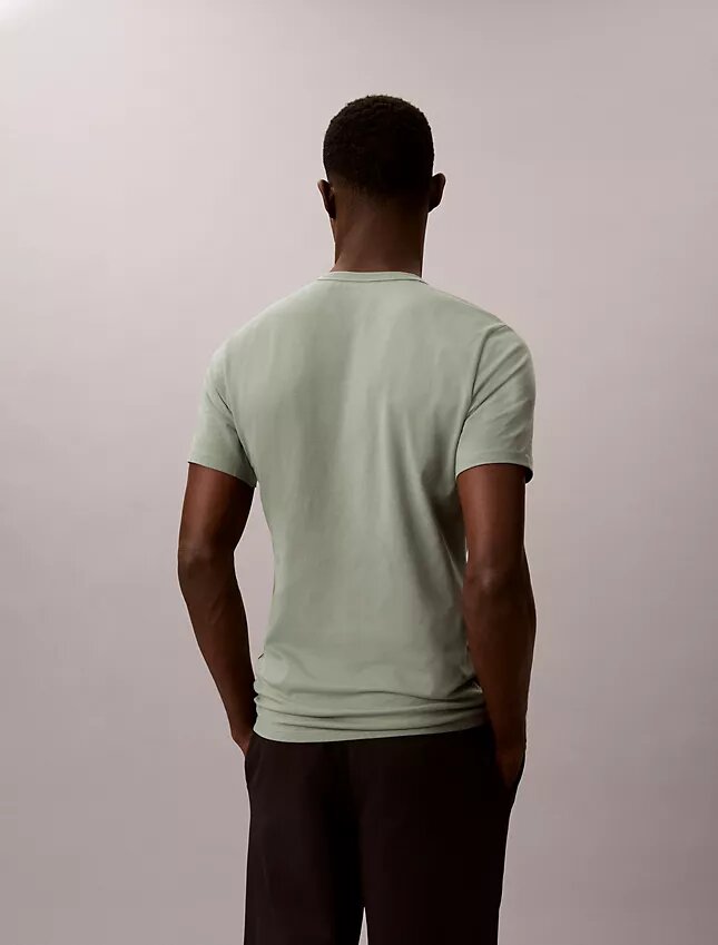 Lot de 3 t-shirts à col en V coupe ajustée en mélange de Cotton Stretch Lot de 3 t-shirts à col en V coupe ajustée en mélange de Cotton Stretch