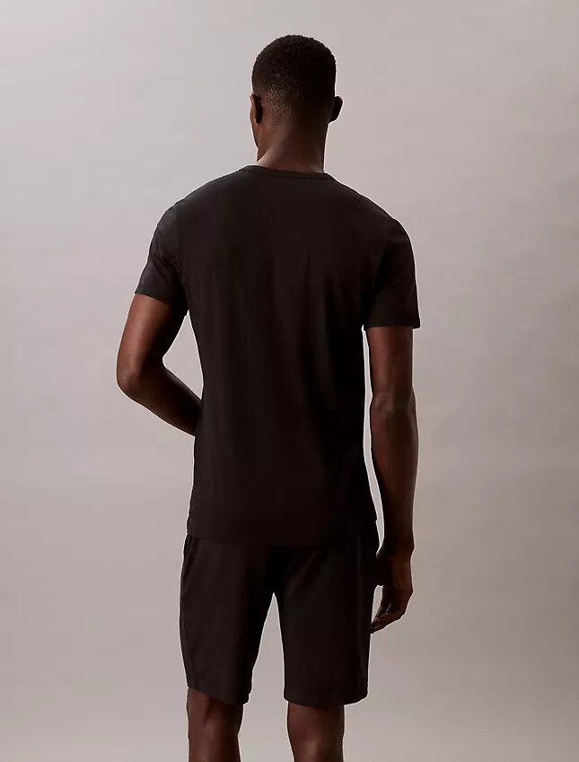 Lot de 3 t-shirts à col en V coupe ajustée en mélange de Cotton Stretch Lot de 3 t-shirts à col en V coupe ajustée en mélange de Cotton Stretch
