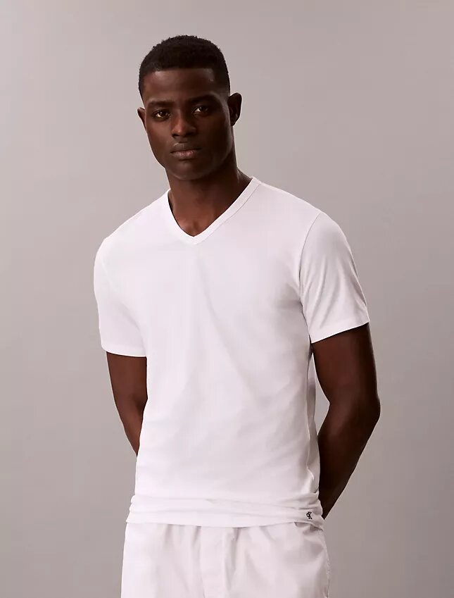 Lot de 3 t-shirts à col en V coupe ajustée en mélange de Cotton Stretch Lot de 3 t-shirts à col en V coupe ajustée en mélange de Cotton Stretch