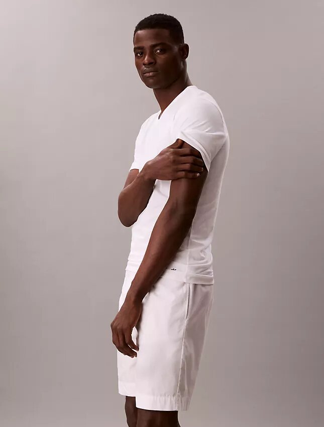 Lot de 3 t-shirts à col en V coupe ajustée en mélange de Cotton Stretch Lot de 3 t-shirts à col en V coupe ajustée en mélange de Cotton Stretch