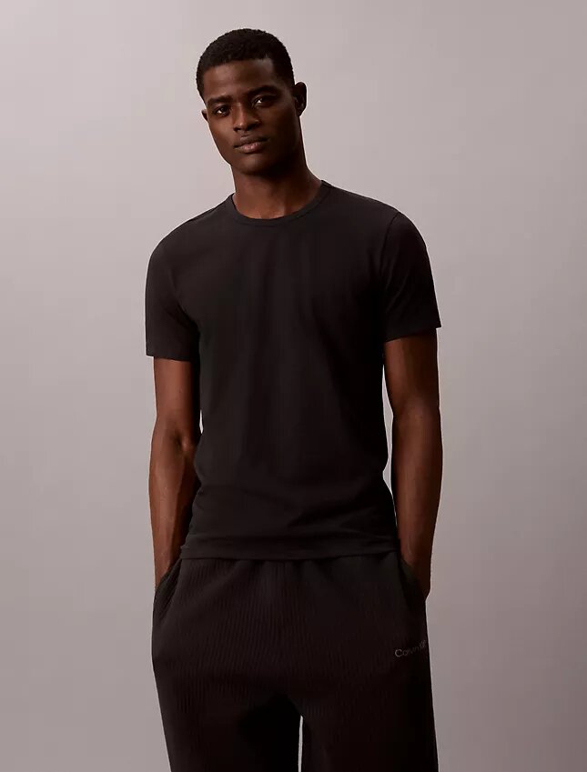 Lot de 3 t-shirts à col rond coupe ajustée en Cotton Stretch Lot de 3 t-shirts à col rond coupe ajustée en Cotton Stretch