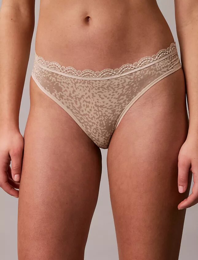 Lot de 3 Thongs en microfibre extensible avec dentelle Lot de 3 Thongs en microfibre extensible avec dentelle