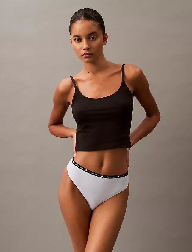 Lot de 7 strings modernes en Cotton Stretch Calvin Klein 1996 Lot de 7 strings modernes en Cotton Stretch Calvin Klein 1996