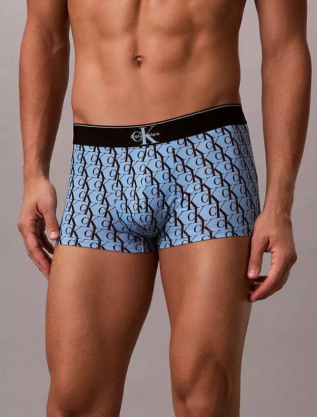 Low Rise Trunk en microfibre extensible avec motif Monogram Low Rise Trunk en microfibre extensible avec motif Monogram