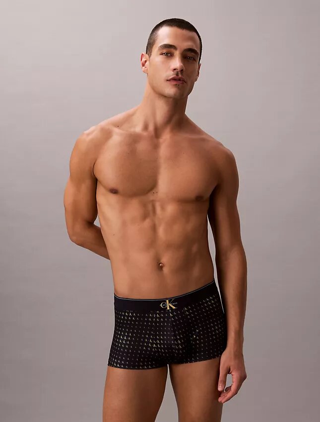 Low Rise Trunk en microfibre extensible avec motif Monogram Low Rise Trunk en microfibre extensible avec motif Monogram