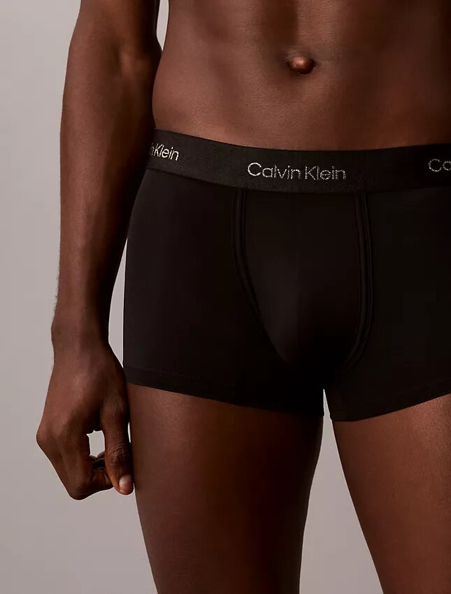 Low Rise Trunk pour le Nouvel An lunaire Low Rise Trunk pour le Nouvel An lunaire