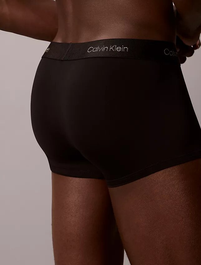 Low Rise Trunk pour le Nouvel An lunaire Low Rise Trunk pour le Nouvel An lunaire