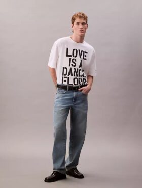 Marc Hundley Pride Love is a Dance Floor T-shirt ample
