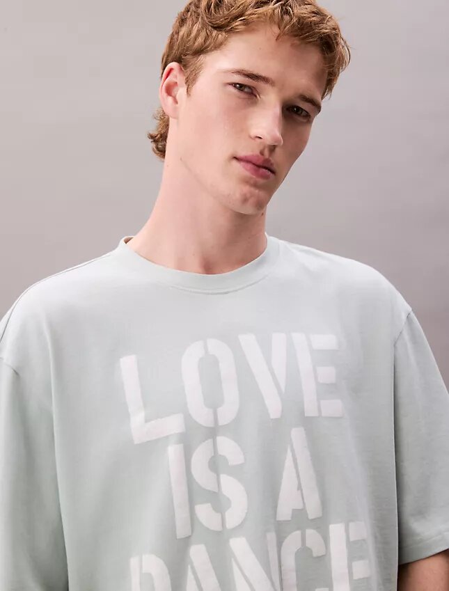 Marc Hundley Pride Love is a Dance Floor T-shirt ample Marc Hundley Pride Love is a Dance Floor T-shirt ample