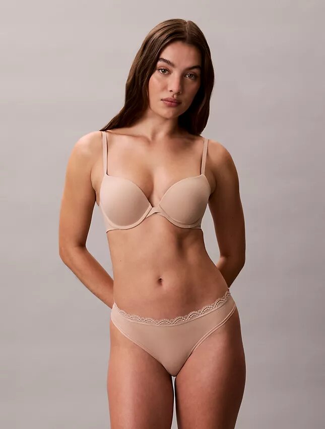 Microfiber Thong avec dentelle Microfiber Thong avec dentelle