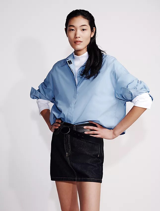 Mini-jupe en denim à taille asymétrique Mini-jupe en denim à taille asymétrique