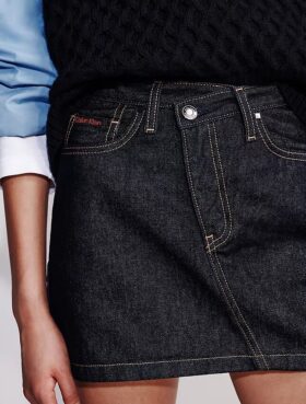 Mini-jupe en denim à taille asymétrique