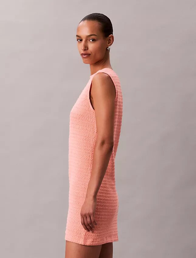Mini-robe au crochet Mini-robe au crochet