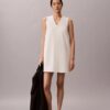 Mini-robe à col en V en interlock Mini-robe à col en V en interlock