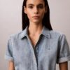 Mini-robe en denim avec ceinture