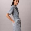 Mini-robe en denim avec ceinture