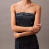 Mini-robe en denim sans bretelles Mini-robe en denim sans bretelles