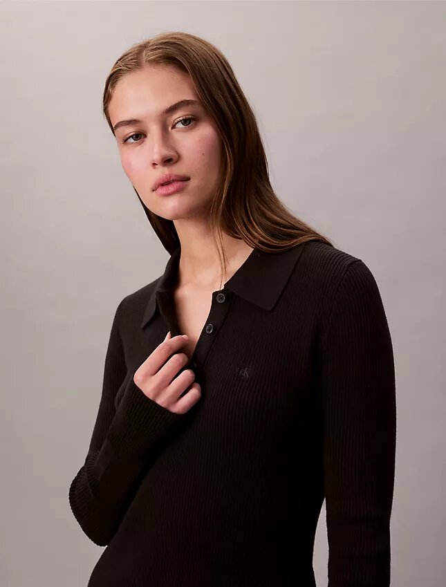 Mini-robe polo en coton côtelé à col en V Mini-robe polo en coton côtelé à col en V