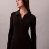 Mini-robe polo en coton côtelé à col en V Mini-robe polo en coton côtelé à col en V