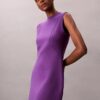 Mini-robe sans manches lisse Mini-robe sans manches lisse
