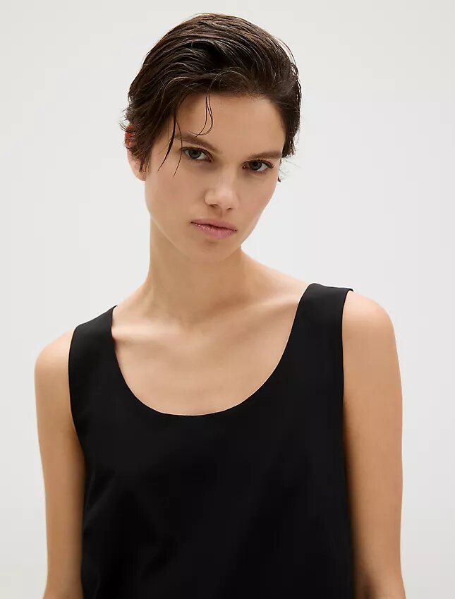 Mini-robe stretch raffinée Mini-robe stretch raffinée
