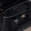 Mini sac fourre-tout à bandoulière Monogram