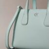 Mini sac fourre-tout à bandoulière Monogram