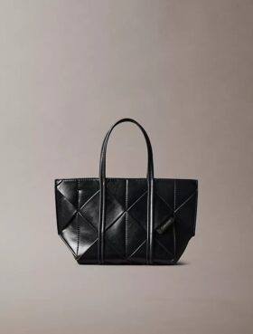 Mini sac fourre-tout tissé à bandoulière