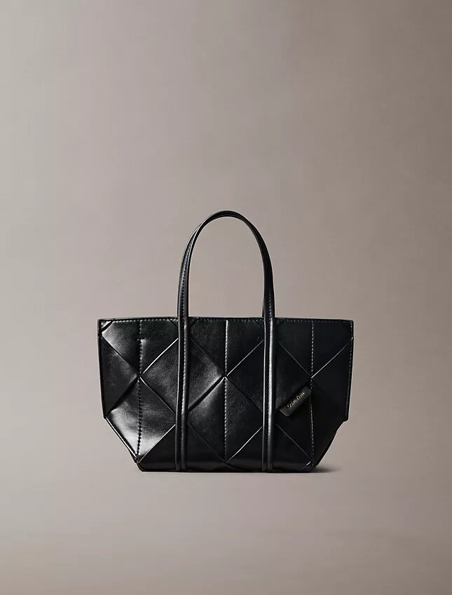 Mini sac fourre-tout tissé à bandoulière Mini sac fourre-tout tissé à bandoulière