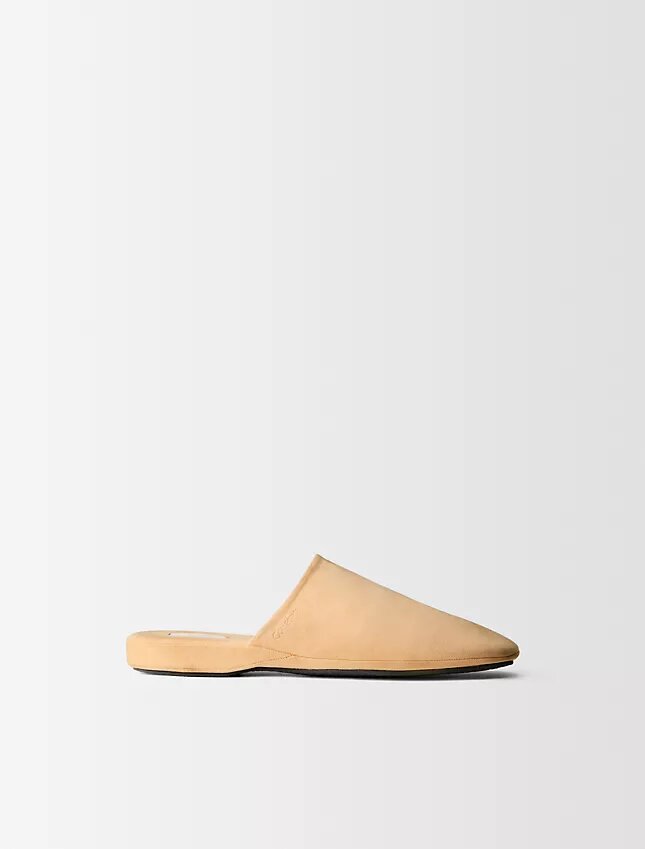 Mules Hugh Mules Hugh