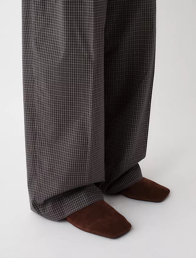 Mules Hugh Mules Hugh