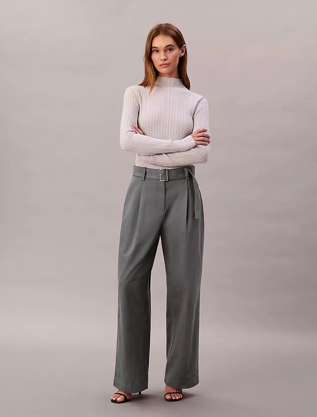Pantalon ajusté à ceinture Pantalon ajusté à ceinture