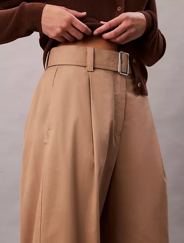 Pantalon ajusté à ceinture Pantalon ajusté à ceinture