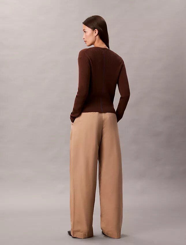 Pantalon ajusté à ceinture Pantalon ajusté à ceinture