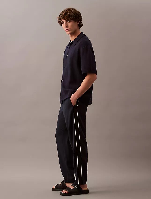 Pantalon ample et fuselé à enfiler Pantalon ample et fuselé à enfiler