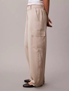 Pantalon cargo décontracté en sergé de satin