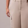 Pantalon cargo décontracté en sergé de satin Pantalon cargo décontracté en sergé de satin