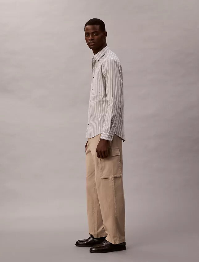 Pantalon cargo droit en Cotton Stretch Pantalon cargo droit en Cotton Stretch