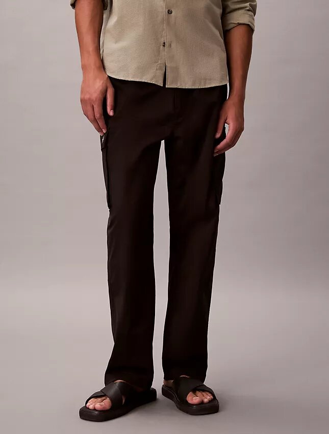 Pantalon cargo droit en Cotton Stretch Pantalon cargo droit en Cotton Stretch