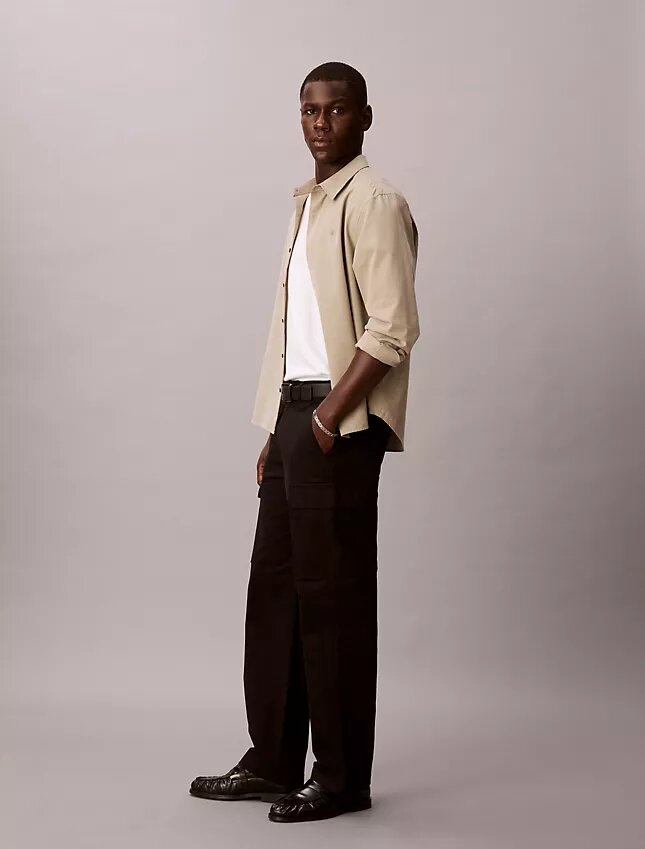 Pantalon cargo droit en Cotton Stretch style années 90 Pantalon cargo droit en Cotton Stretch style années 90