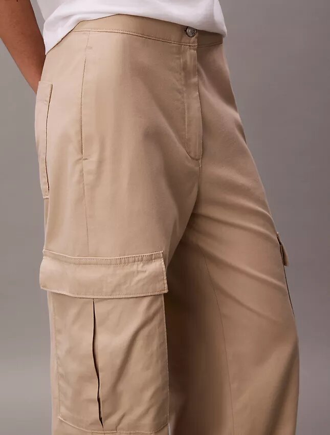 Pantalon cargo en sergé doux Pantalon cargo en sergé doux