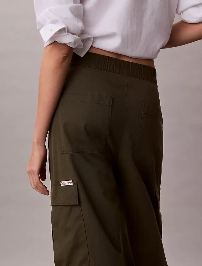 Pantalon cargo en sergé doux Pantalon cargo en sergé doux