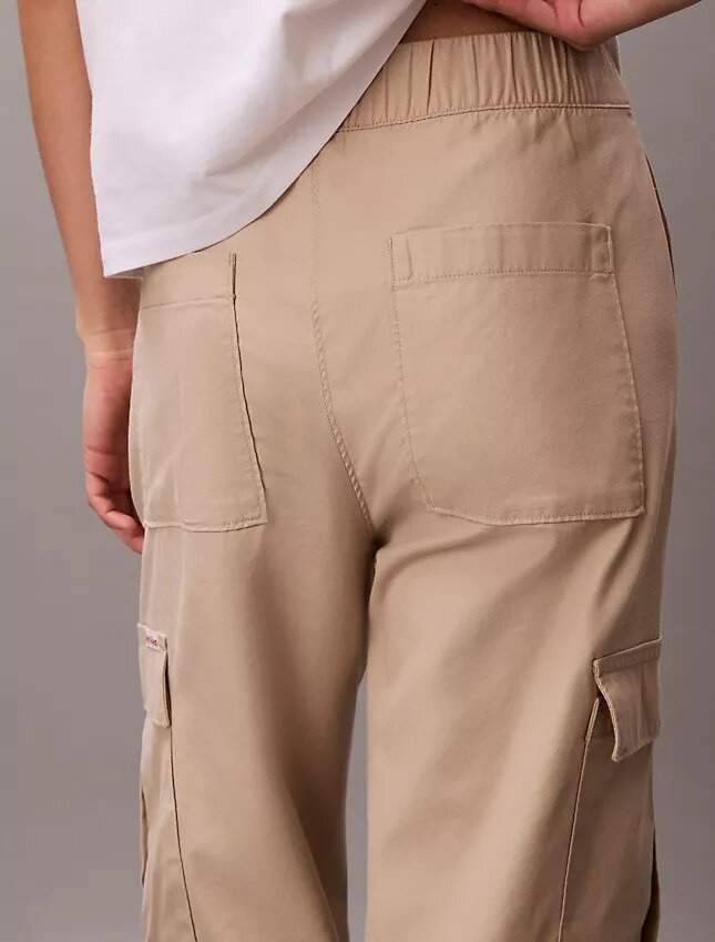 Pantalon cargo en sergé doux Pantalon cargo en sergé doux