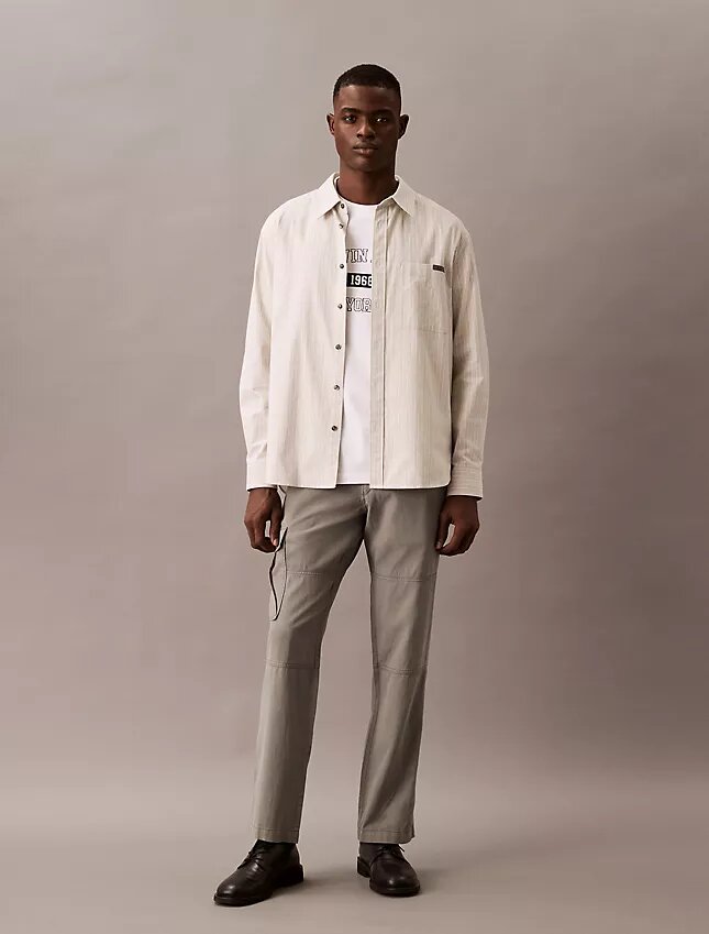 Pantalon cargo à jambes droites en mélange de lyocell, délavé Pantalon cargo à jambes droites en mélange de lyocell, délavé