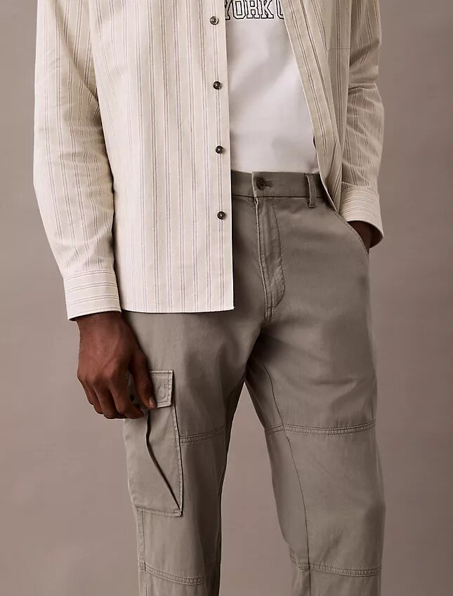 Pantalon cargo à jambes droites en mélange de lyocell, délavé Pantalon cargo à jambes droites en mélange de lyocell, délavé