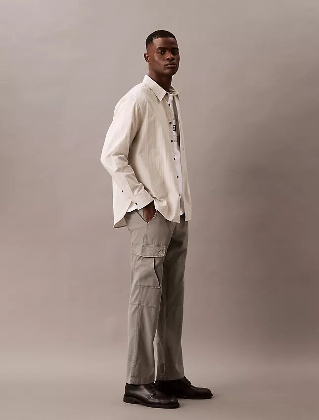Pantalon cargo à jambes droites en mélange de lyocell, délavé Pantalon cargo à jambes droites en mélange de lyocell, délavé
